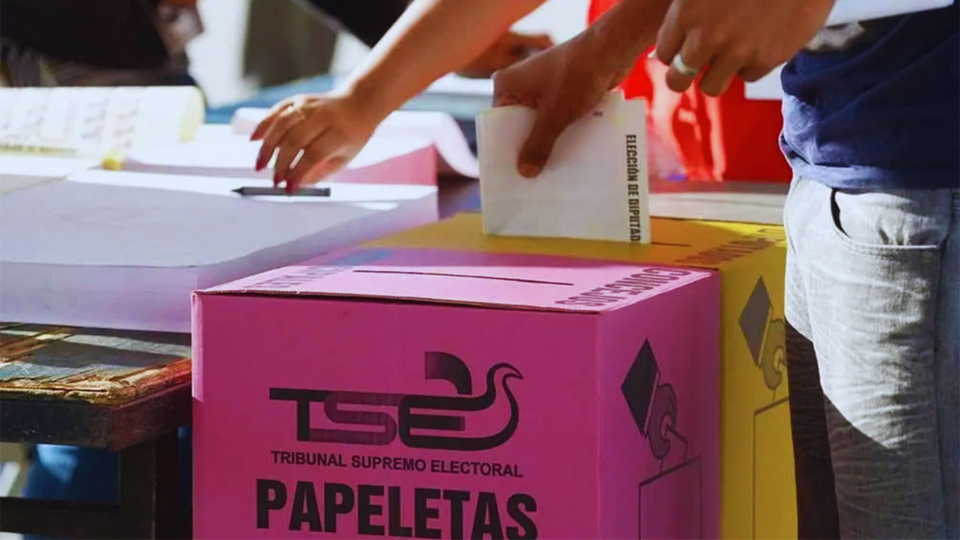 iniciativa-para-votar-con-dui-vencido-beneficiara-a-mas-de-569-mil-salvadorenos